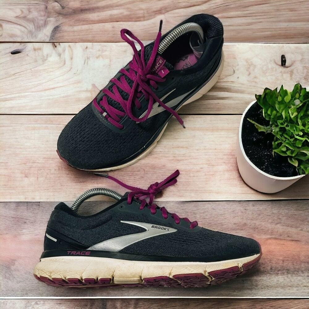 Brooks Trace 1 Running Shoes Womens 9 Black Purple Athletic Sneaker 1203511B021